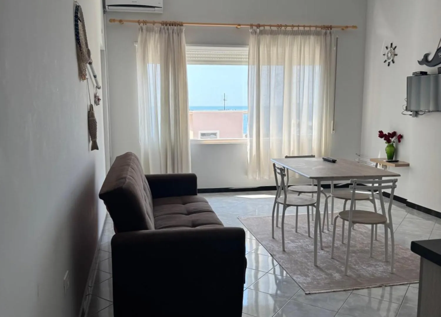 Home Store Lungo Mare 1 Vlorë 0*,  Albanien